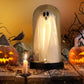 Halloween-dekorasjon: Lysende spøkelse i glasskuppel