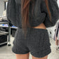 Trendy 2-delt sett med strikket hettegenser og shorts for kvinner