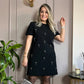 Damekjole med rhinestone-utsmykning og korte ermer