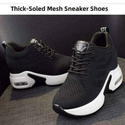 Sneakers med tykk såle og mesh-overdel