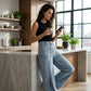 ⏳Tidsbegrenset tilbud⏰Asymmetriske jeans med vid benåpning for damer – Unikt design i midjen, avslappet passform og allsidig – Perfekt for stilig hverdagsstil og uformelle utflukter 🌿