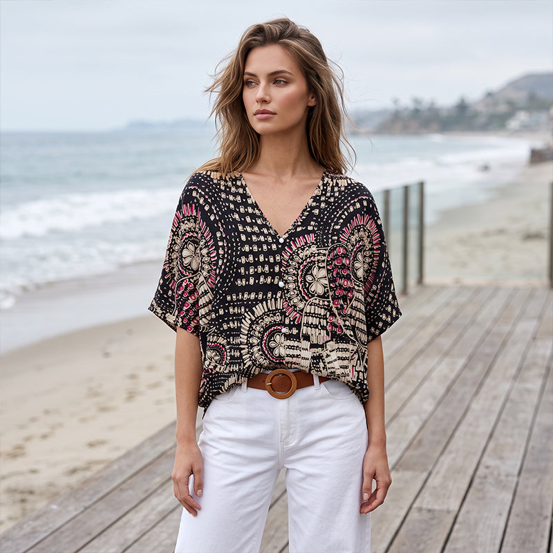 Populært akkurat nå⭐👚 Top med boho-mønster og flagermusermmer – flytende V-hals og uanstrengt bohemstil