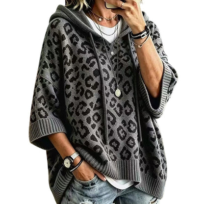 Strikket hettegenser for kvinner med leopardmønster