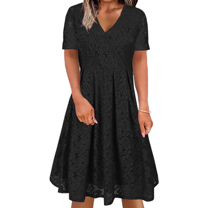 Elegant blondekjole med V-hals for kvinner