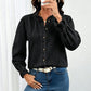 Elegant denimskjorte for kvinner med volang og høy hals