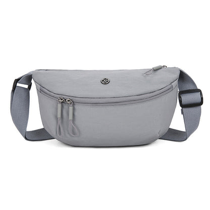 Minimalistisk halvmåne-crossbodyveske