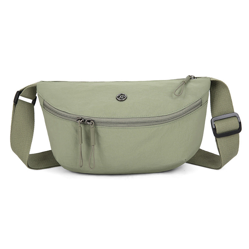 Minimalistisk halvmåne-crossbodyveske