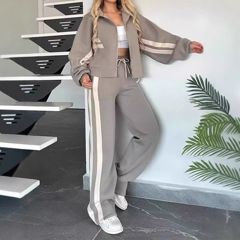 Sporty stripesett i to deler for kvinner