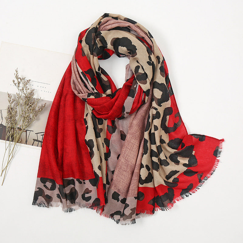 🧣 Allsidig og lett sjal med leopardmønster